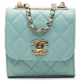 Clutch Chanel Mini Azul em Couro de Carneiro Matelassado Trendy CC com Corrente Azul Azul claro
