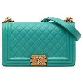 Chanel Azul Antigo Médio Flap Boy em Couro de Cordeiro Azul Turquesa