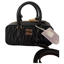 Miu Miu Mini borsa Arcadie in nappa matelassé Nero