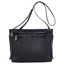 Borsa a Spalla Loewe Anagram Repeat Nero