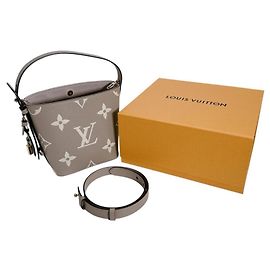 Borsa tote All-in BB in Monogram Empreinte Louis Vuitton Beige