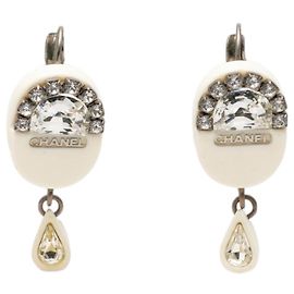 Orecchini con logo Chanel Argento Bianco