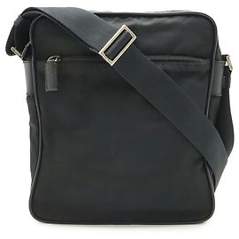 Bolsa de Ombro Prada em Nylon e Couro Preto