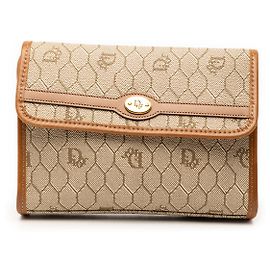 Dior Beigefarbene, beschichtete Canvas-Clutch mit Wabenmuster Beige