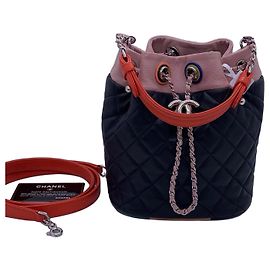 Chanel Cuba Color Striped Double C Mini Borsa a spalla nera in agnello Nero