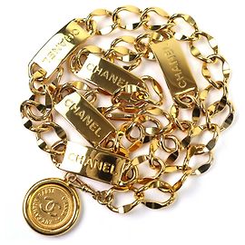 Cinto de corrente dourada Chanel com motivo de moeda Coco Mark Dourado