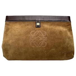 Vintage Loewe Madrid Wildleder Clutch mit Anagramm in Camelbraun Kamel