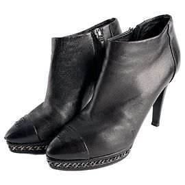 Chanel CC 110 Leather Chain Embellished Platform Ankle Boots 38.5 Black Black