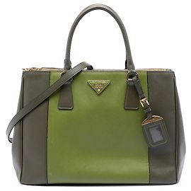 Bolso Prada Galleria Double Zip en Saffiano Lux bicolor verde medio Verde Verde oliva