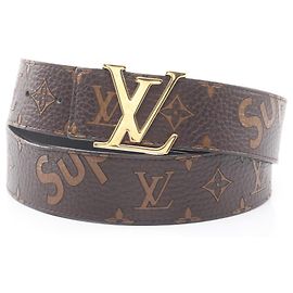 Cinto de couro LV Initial da Louis Vuitton x Supreme Marrom Preto Dourado