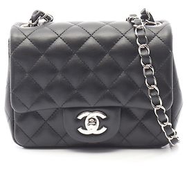 Bolso de Hombro Chanel Mini Matelassé de Cordero Negro Negro