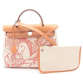 Hermès Bolsa Hermes Herbag Zip PM Pegasus Pop Marrom Bege Outro Cru