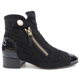 Botas de couro de bezerro em camurça e verniz Chanel G34342Y51280 Preto