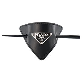PRADA - Grampo Prada em couro preto Preto