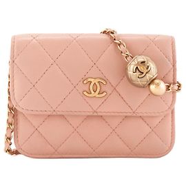 CHANEL - Bolsa de Ombro Wallet On Chain Mini Chanel em couro liso rosa Rosa