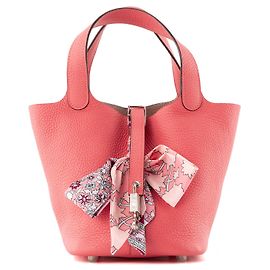 HERMÈS - Picotin 18 Handbag Hermès in Azalea Pink Clémence Leather Pink