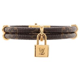 LOUIS VUITTON - Pulseira Keep It Twice Louis Vuitton em metal e lona monogramada marrom (T17) Marrom