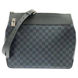 Borsa a Spalla Greenwich Damier Cobalt di Louis Vuitton Nero