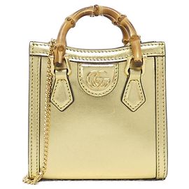 Sac à main Gucci DIANA en cuir doré Doré