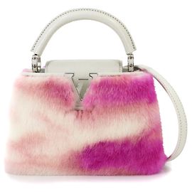 Borsa a mano/spalla Louis Vuitton Capucines MINI, pelle, pelliccia di visone, bianca, protetta da RFID. Rosa