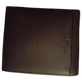 Salvatore Ferragamo Bi-fold Geldbörse aus braunem Leder Braun