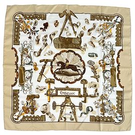 Bufanda de seda beige Hermès Beige