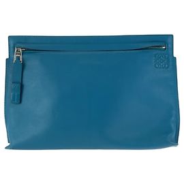 Pochette en cuir bleu turquoise Loewe Anagram Turquoise