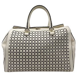 Bolsa de couro branco Quincy com corte a laser da Victoria Beckham Bege