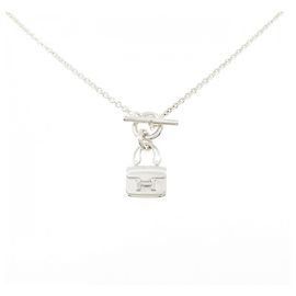 Collar Amulette Constance de Hermès Plata