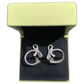 Boucles d'oreilles Ruban Van Cleef & Arpels diamant or blanc Argenté