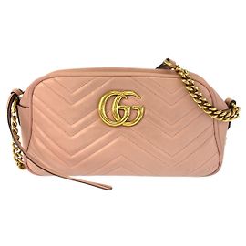 Bolsa de Ombro Pochette GG Marmont em Couro Gucci Rosa