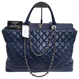 Chanel Bolsa de ombro navy com corrente de prata Portobello Azul