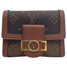Louis Vuitton Carteira compacta com chip Marrom