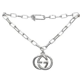 Gucci Verschlungenes Silberarmband Silber