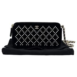Chanel Mini borsa a tracolla WOC in velluto nero con doppia zip oro classico Nero