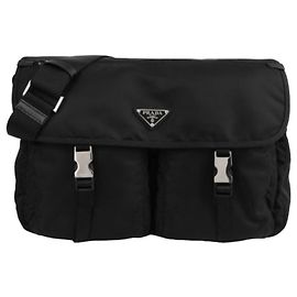 Prada ZOT Bolsa Transversal Grande com Logo Triangular em Tecido Preto