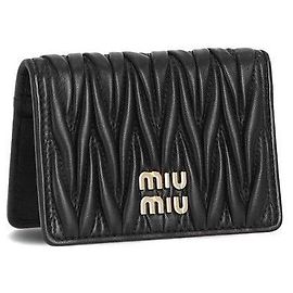 Miu Miu Matelassé Kartenetui Schwarz