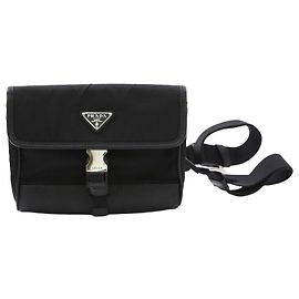 Prada Bolsa transversal em nylon Saffiano com logo triangular preto Preto