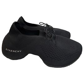 Tênis de malha preta Givenchy Preto