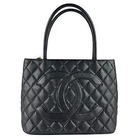 Borsa Chanel Reissue Tote in pelle caviar nera Nero