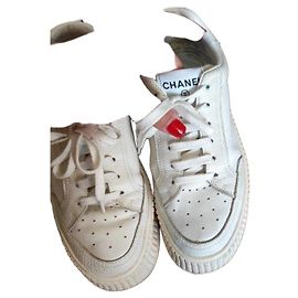 Baskets Chanel en cuir blanc Blanc