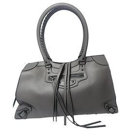 Balenciaga cidade Cinza