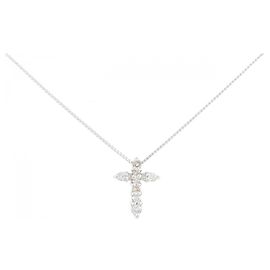 Autre Marque Au750 White Gold Cross Diamond Necklace Silvery