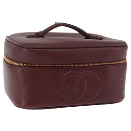 CHANEL Vanity Pouch Caviar Skin Bordeaux Gold CC Auth bs34541 Golden Dark red