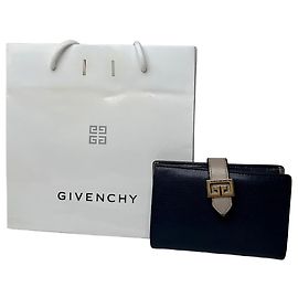 Vintage Givenchy Grained Leather Bifold Wallet Navy Blue
