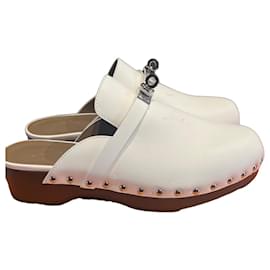 Hermès White Leather Clogs White