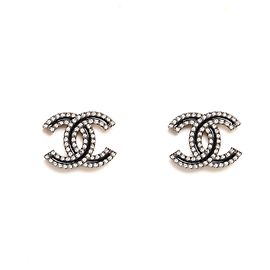 Chanel 2021 Orecchini Maxi Studs CC Argento Scuro e Strass Argento
