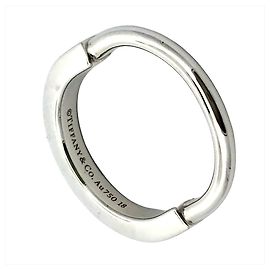 Tiffany & Co. Lock Small Ring in White Gold Golden