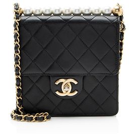 Borsa a tracolla verticale piccola in pelle di agnello chic con perle Chanel Nero