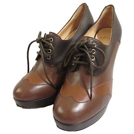Botas de plataforma com cadarço em couro Bally Marrom